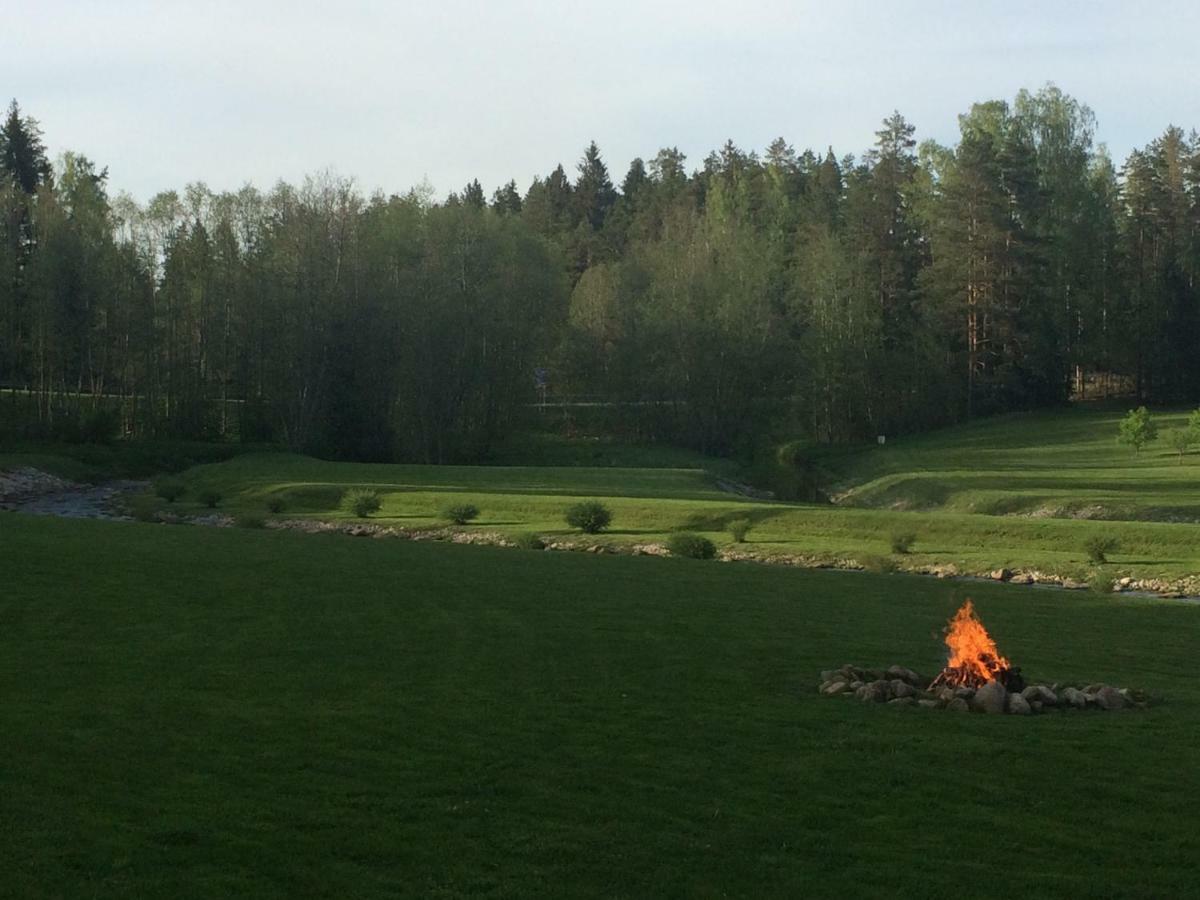 Orupohja Kaempingud Ja Telkimisala Hotel โปลวา ภายนอก รูปภาพ